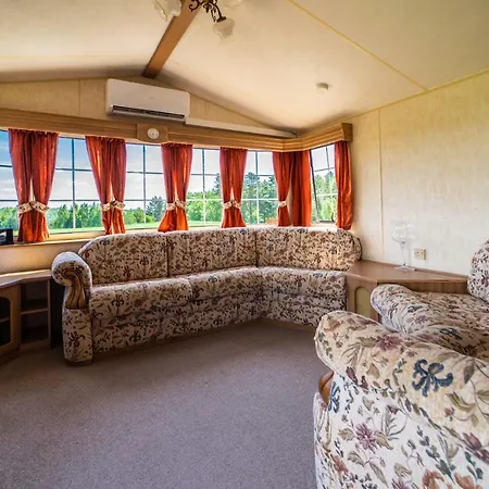 Domek Na Skraju Lasu Mazury Holiday home *